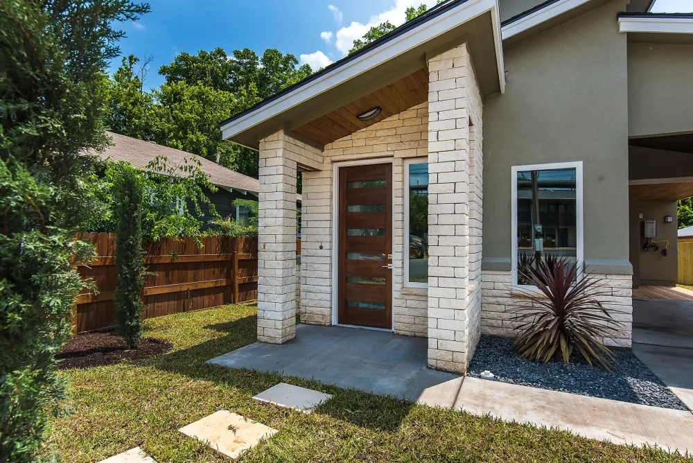 front05 1 e1771589056290